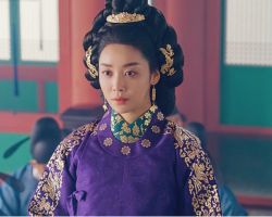 A Safe Peek at The Queen Who Crowns 2025