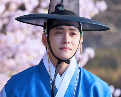 
A Safe Peek at Moon River 2025
