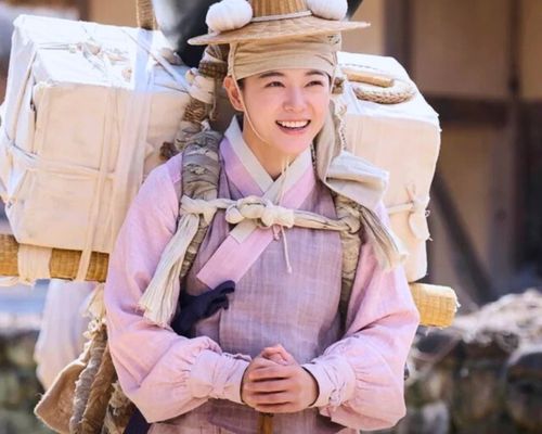 A Safe Peek at Moon River 2025