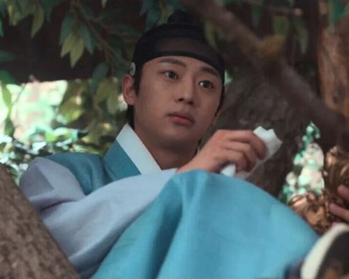 A Comprehensive Look at Moon River 2025